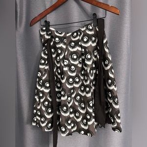 Brown and white pattern midi skirt with belt